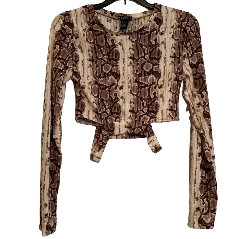 Rue21 Sz Small Brown & Tan Snake Skin Pattern & Side Cutout Long Sleeve Crop Top
